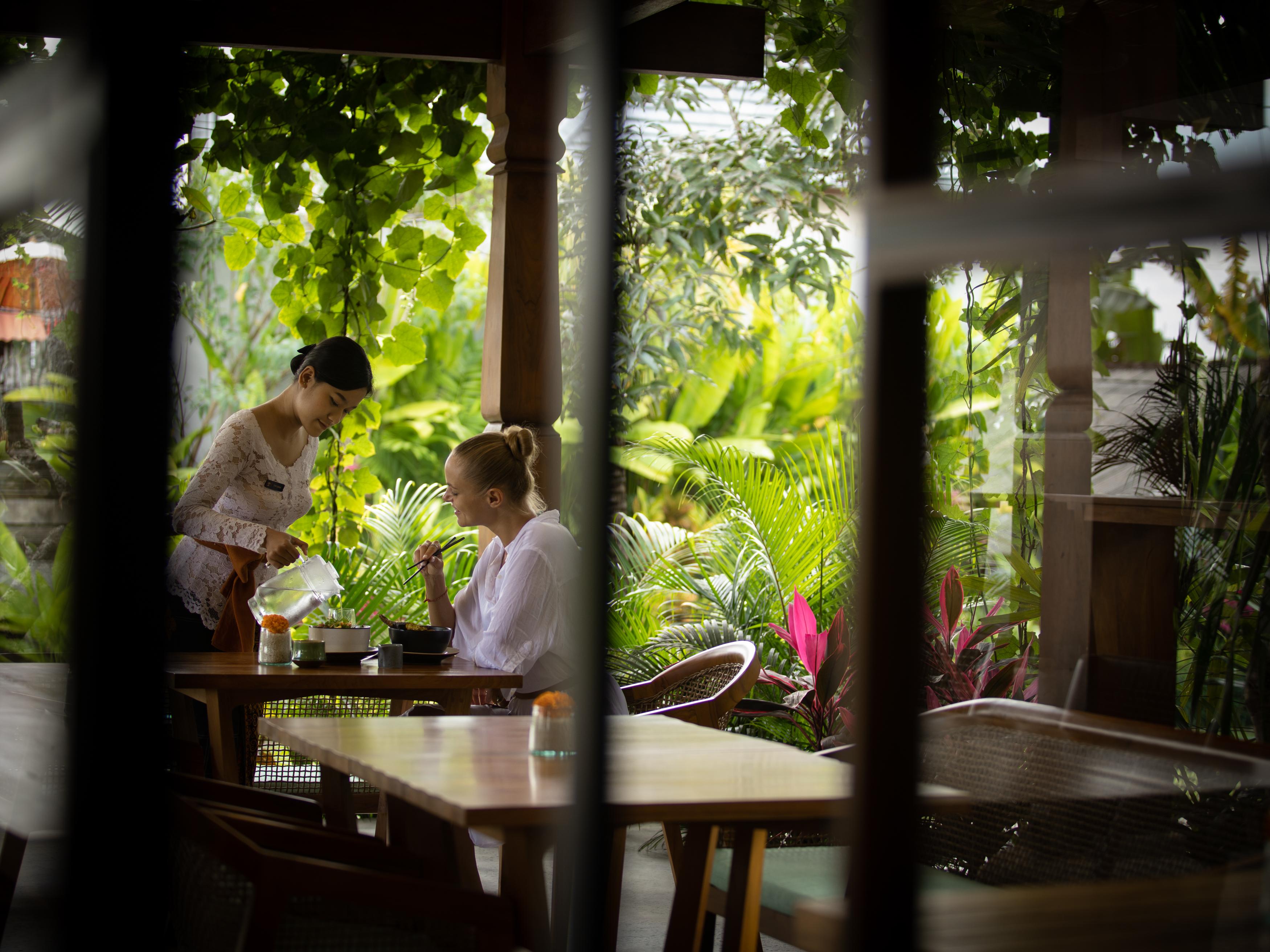 Hotel Adiwana Suweta Ubud Exterior foto A spa at the Four Seasons Resort, Koh Samui, Thailand